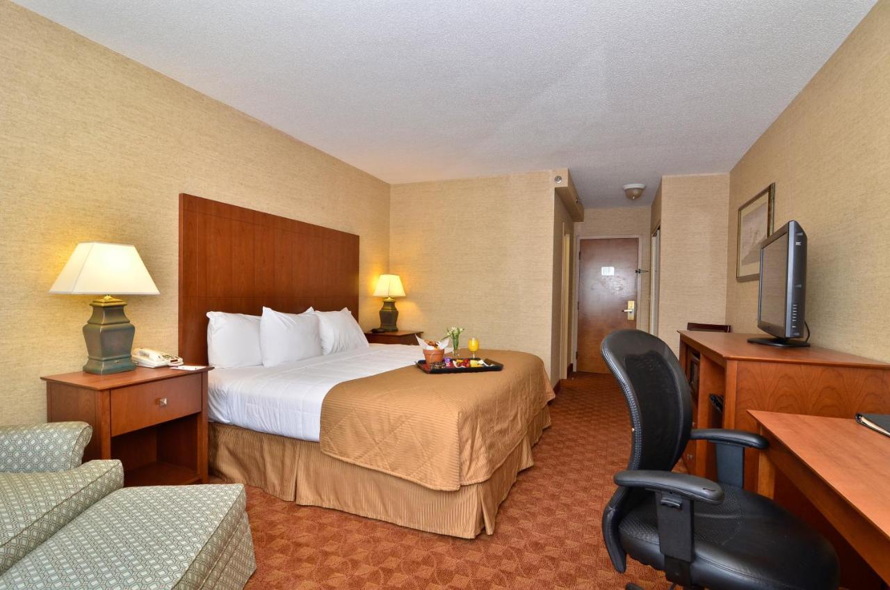 Clarion Hotel Airport Портленд Экстерьер фото
