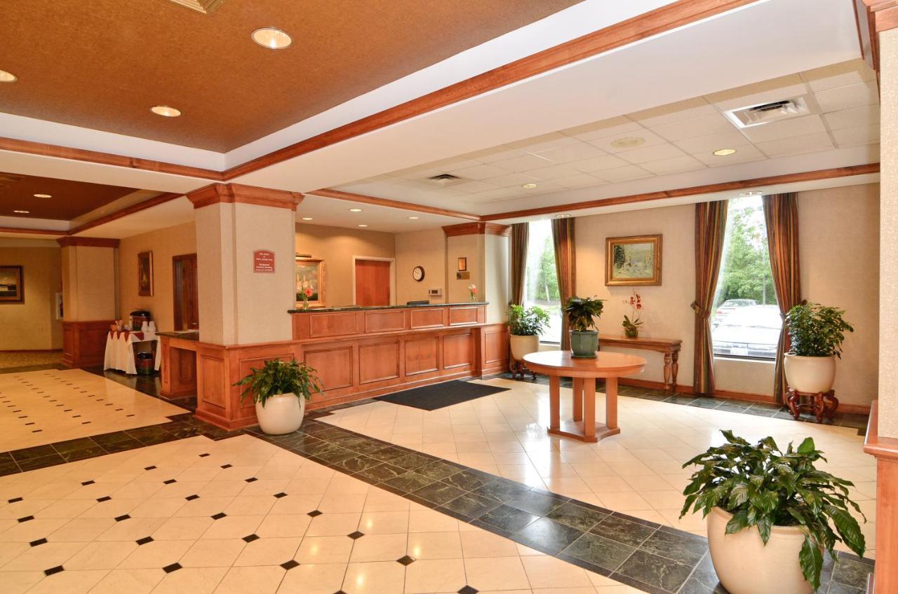 Clarion Hotel Airport Портленд Экстерьер фото