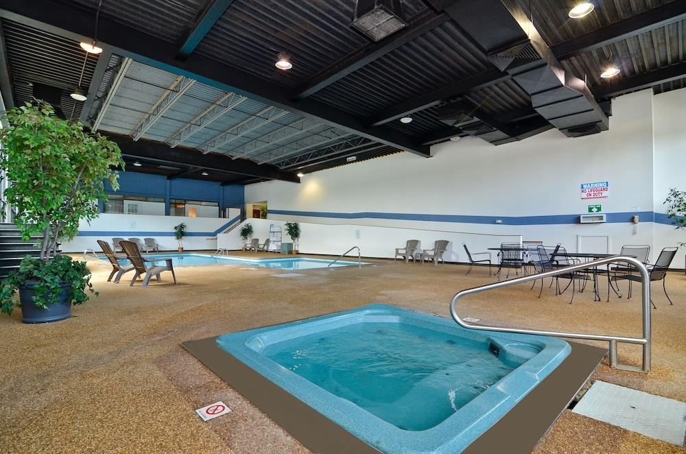 Clarion Hotel Airport Портленд Экстерьер фото