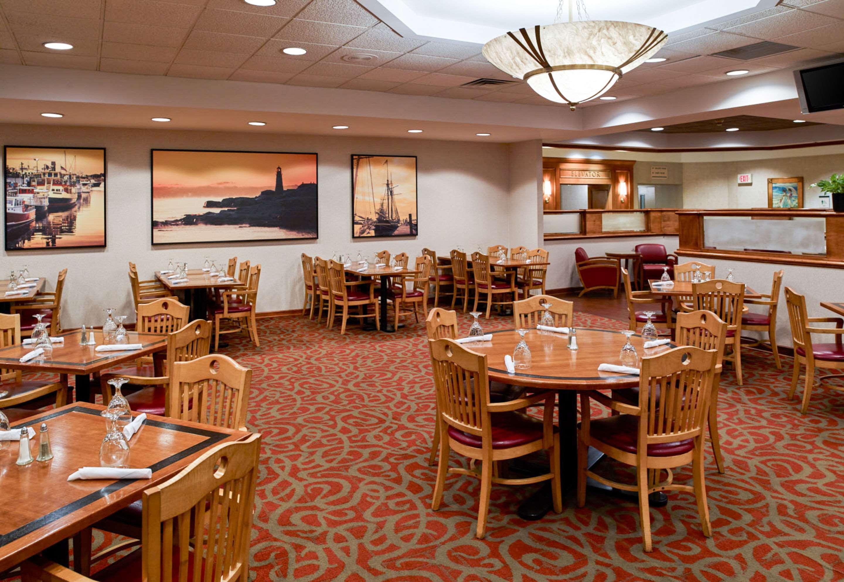 Clarion Hotel Airport Портленд Экстерьер фото