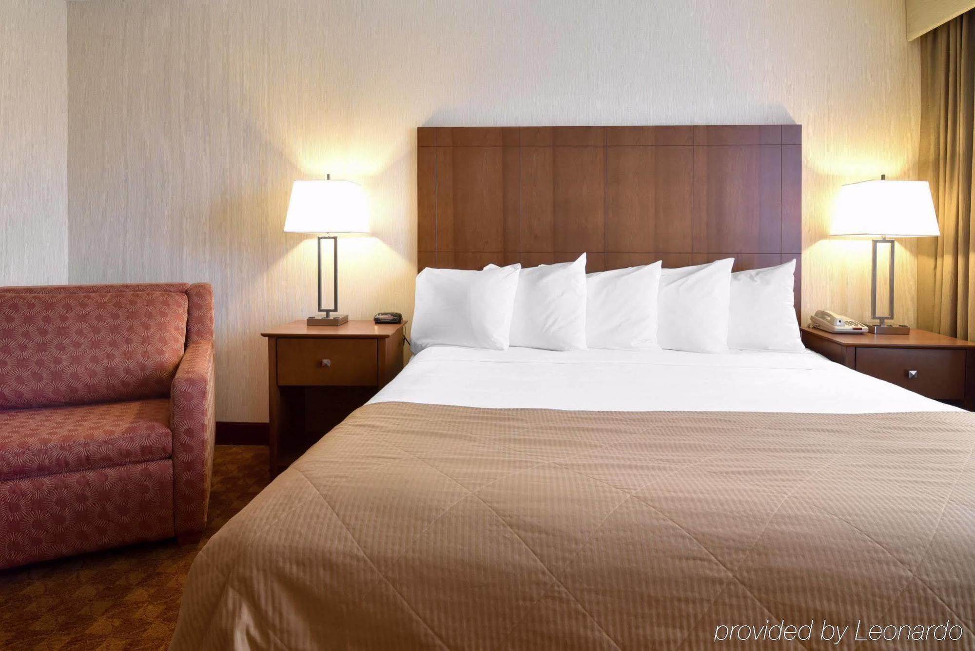Clarion Hotel Airport Портленд Экстерьер фото