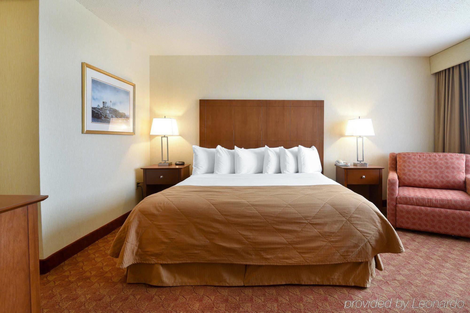 Clarion Hotel Airport Портленд Экстерьер фото