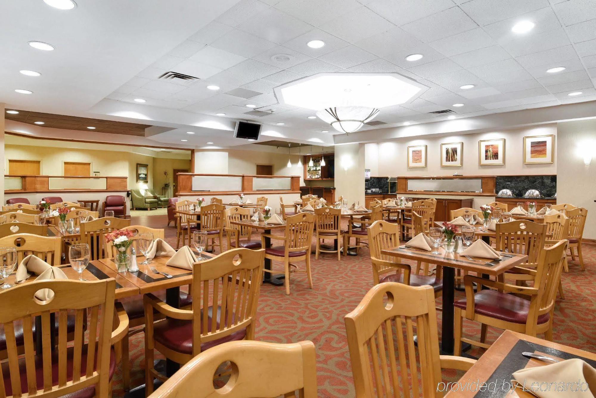 Clarion Hotel Airport Портленд Экстерьер фото
