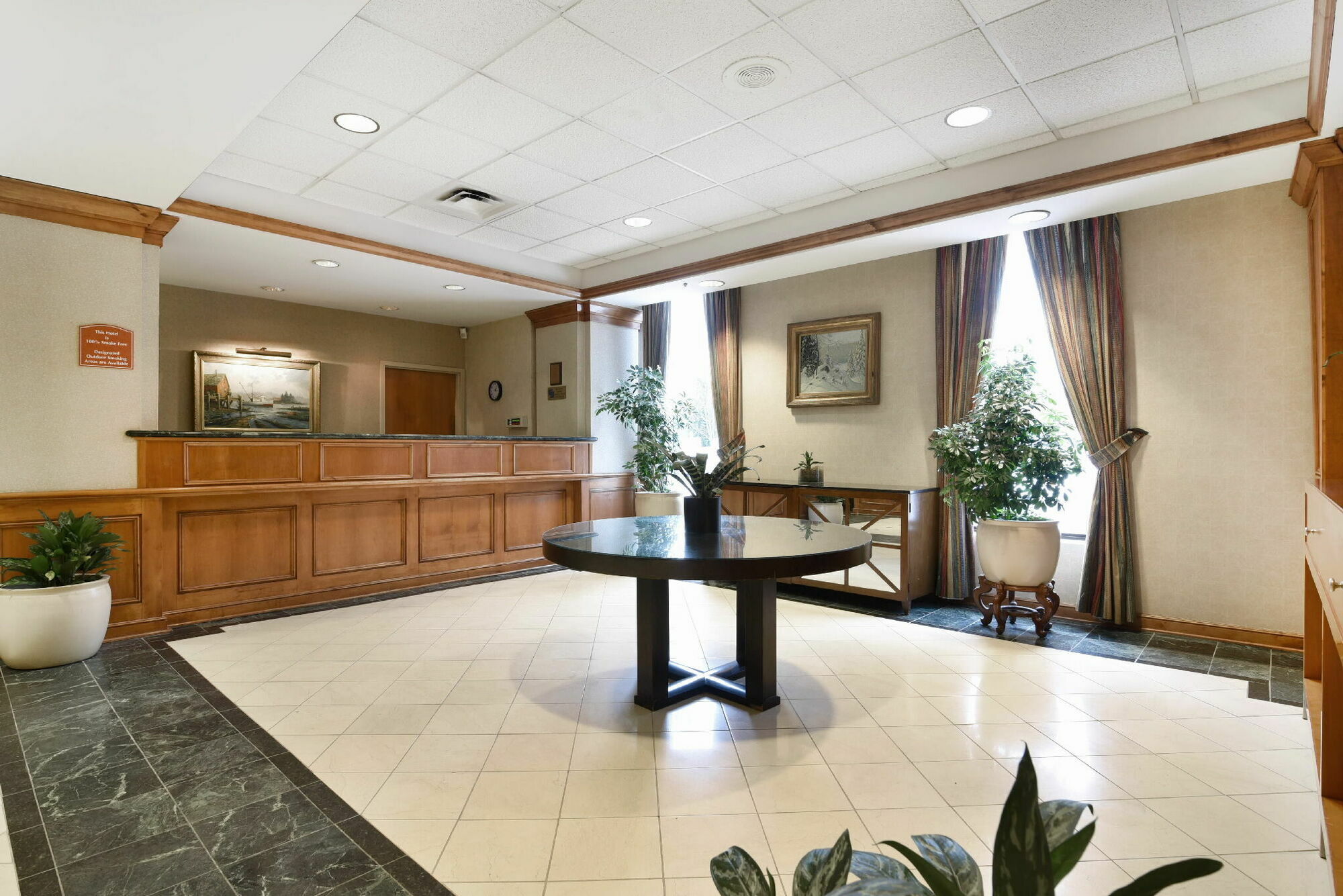 Clarion Hotel Airport Портленд Экстерьер фото